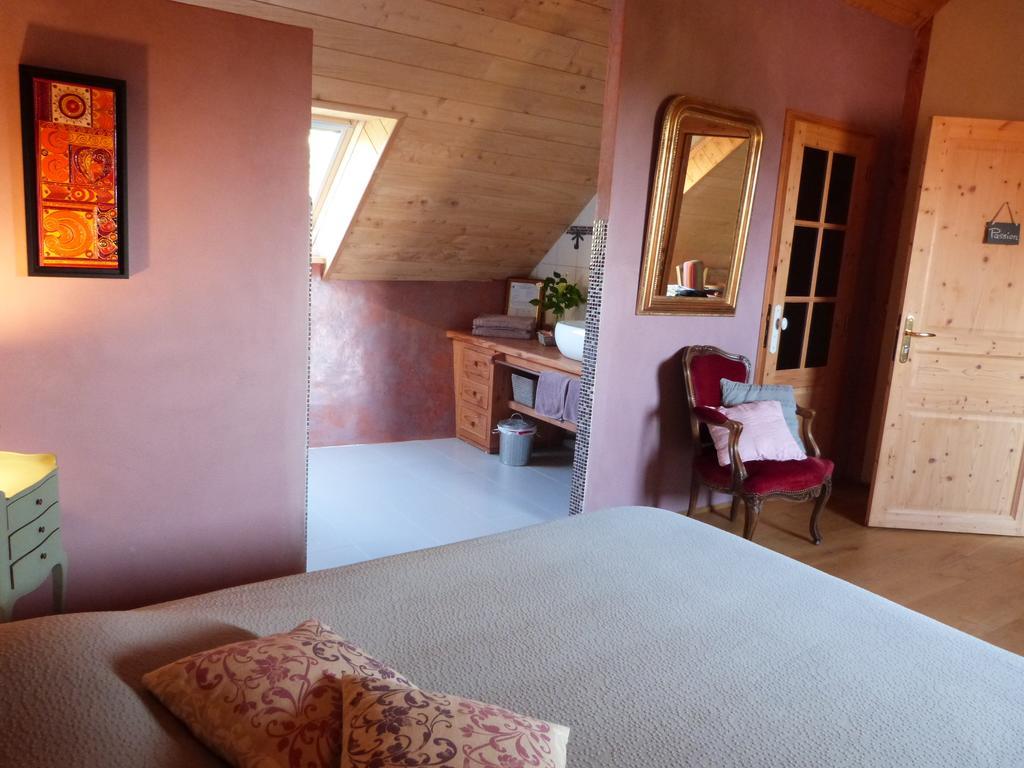 Bed And Breakfast La Fontaine Blanche Melgven Rom bilde