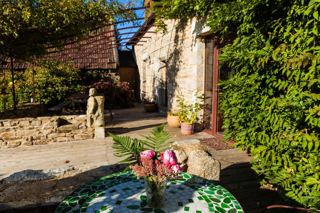 Bed And Breakfast La Fontaine Blanche Melgven Eksteriør bilde